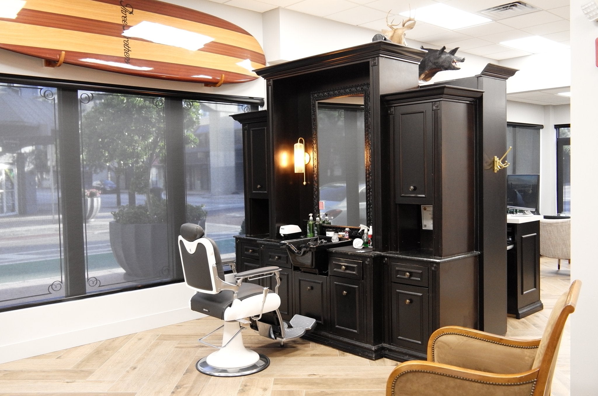 Churchills BarberShop